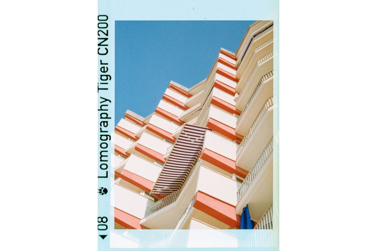 Lomography Color Tiger ISO 200 (110 film)