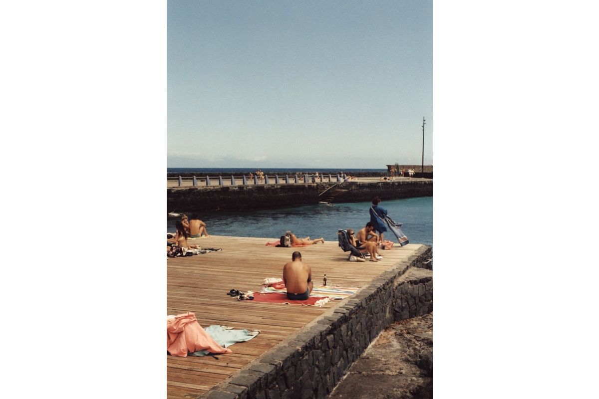 LomoChrome Color ’92 Sun-kissed 35 mm ISO 400 - 36 exp. (35mm film)